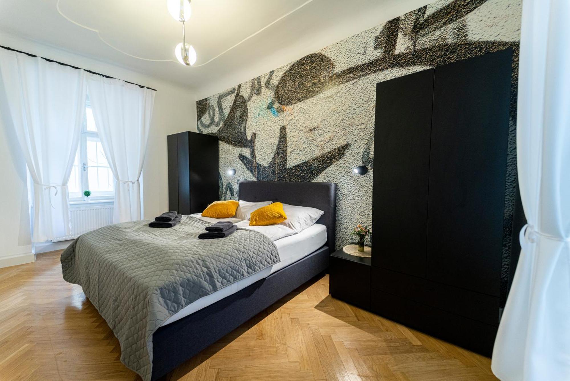 Central Stephansdom Apartment I Netflix I Self Check In Wina Bagian luar foto